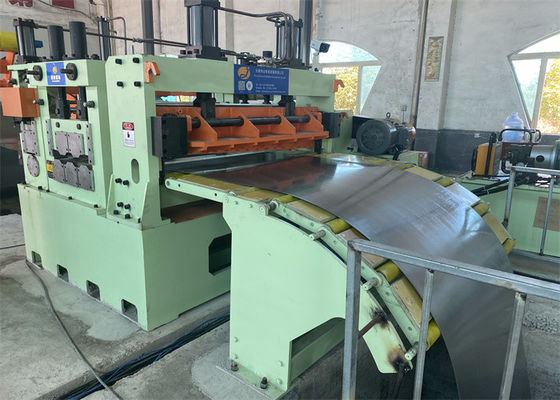 Alta bobina de acero de la precisión SS304 que raja la línea máquina 0.3-3 x 1600