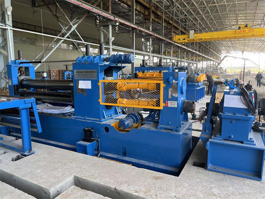 0.6-6 x 1600 líneas que rajan acero medio del indicador de la máquina arrollan rajar la línea