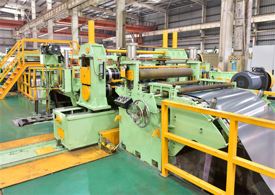 Metal de la alta precisión que raja la línea tira de cobre de cobre amarillo que raja la línea máquina 4 x 650
