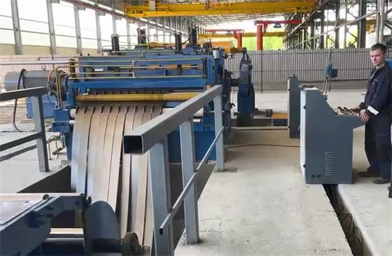 Precisión de las cortadoras del gemelo de Exchangable que raja la línea bobina de acero avanzada que raja la línea
