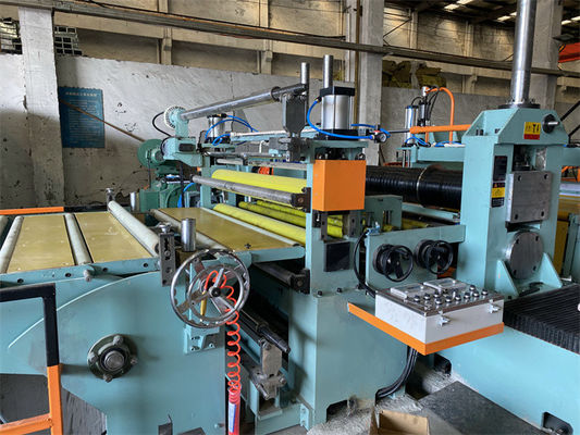 Máquina de corte de línea de calibre delgado de súper precisión para la industria de baterías de iones de litio
