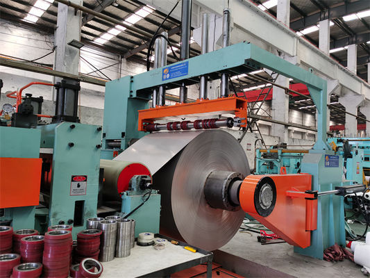 Bobina de acero de la velocidad del SUS estupendo de la precisión que raja las líneas máquina 3 x 1600 3m m